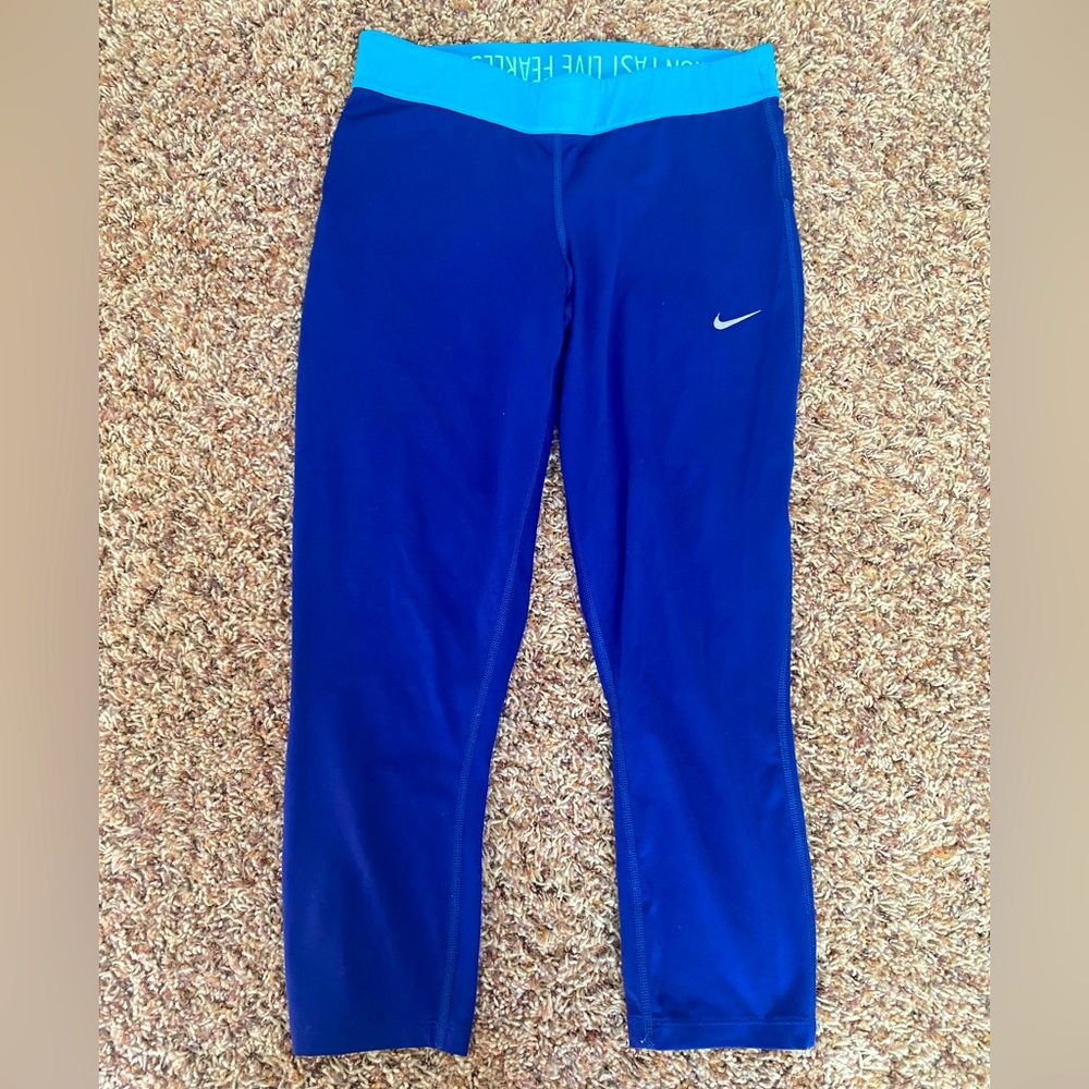⭐️5/$15! Nike Active Leggings